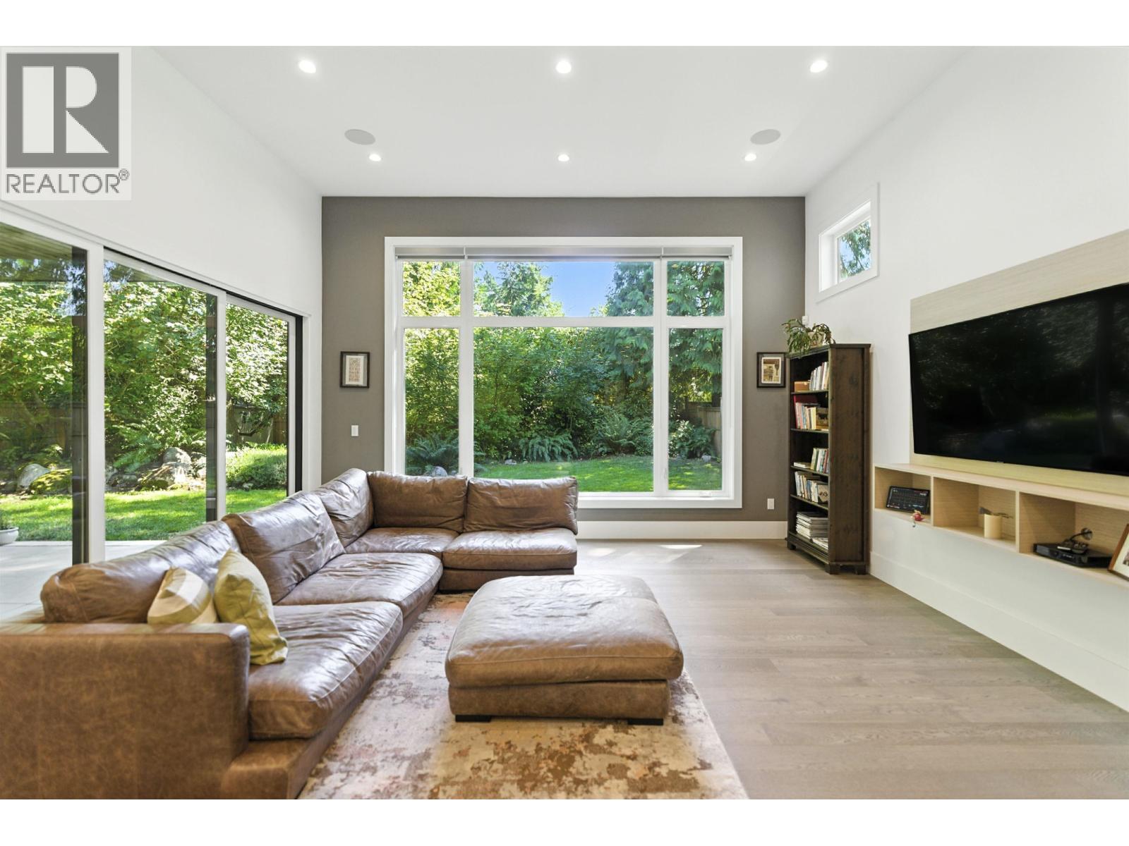 Property at 1891 BURRILL AVENUE image 5