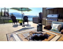 659-661 GIBSONS WAY, Gibsons, British Columbia