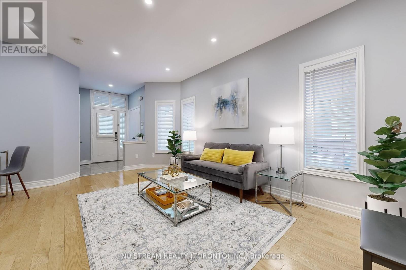 Property at 52 IDYLLWOOD AVENUE image 3