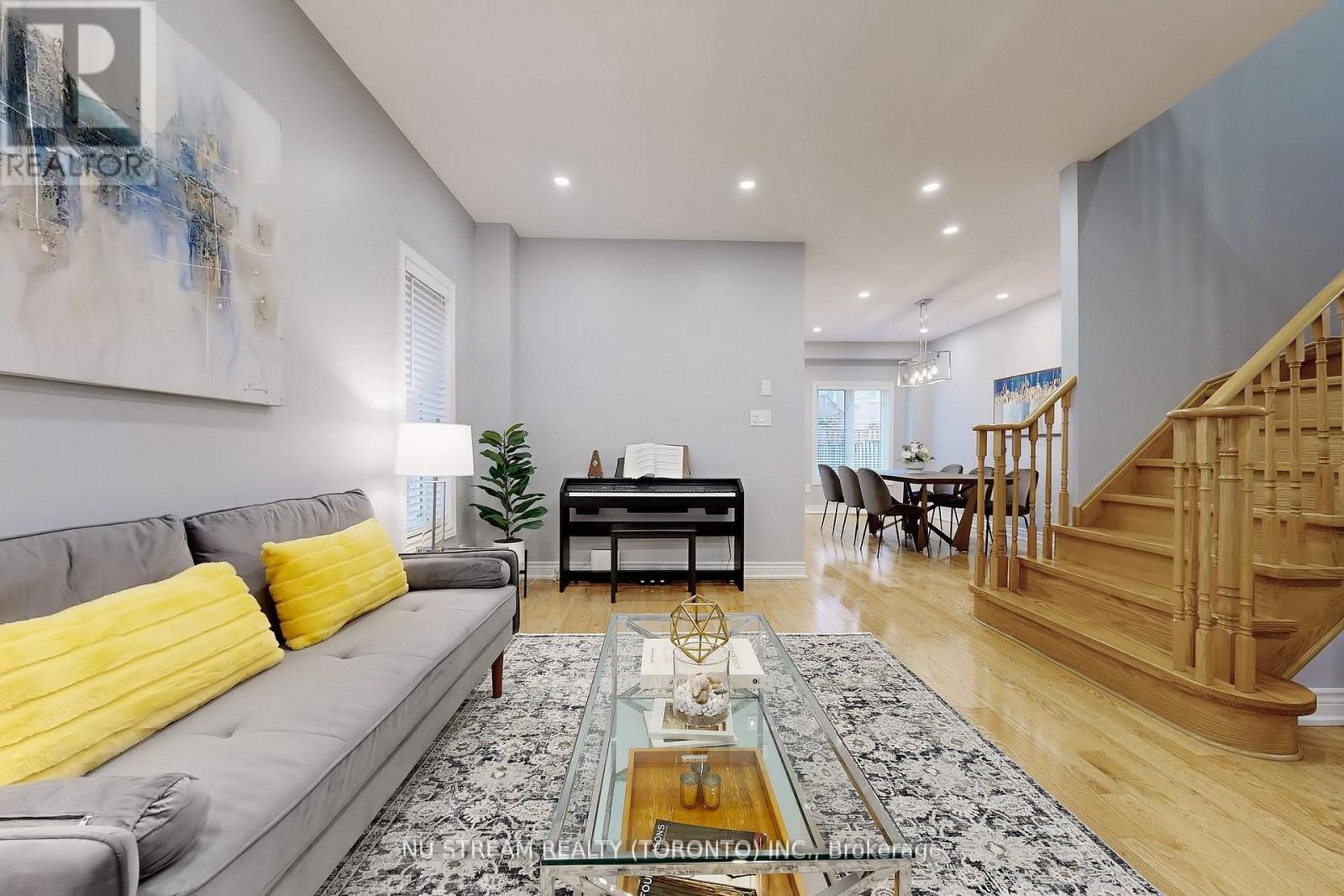 Property at 52 IDYLLWOOD AVENUE image 4