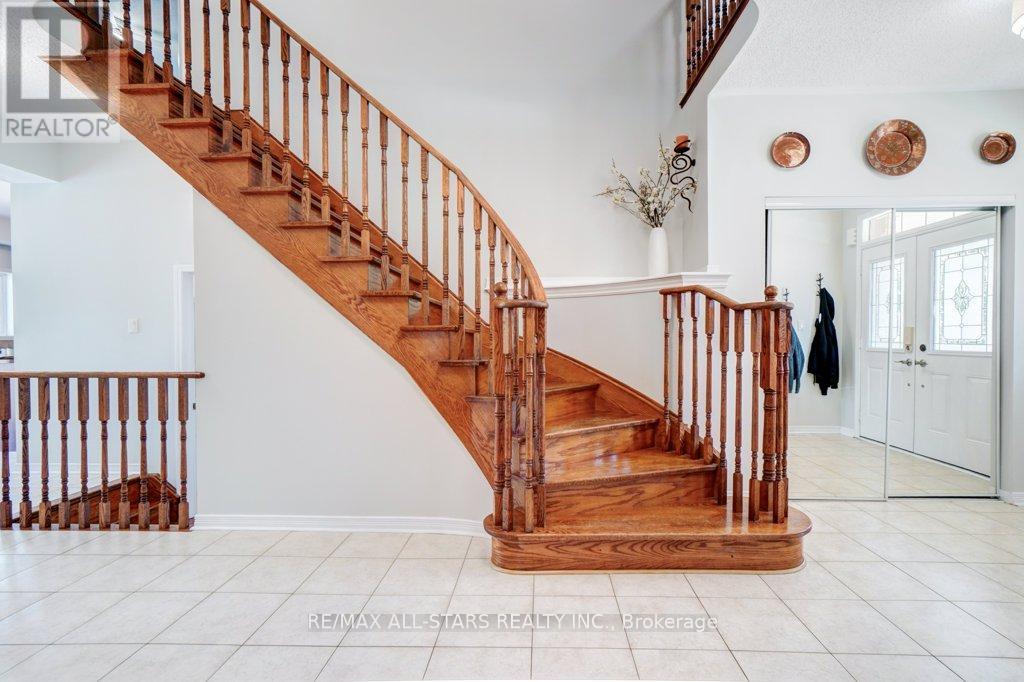 Property at 54 COSMOS AVENUE image 3