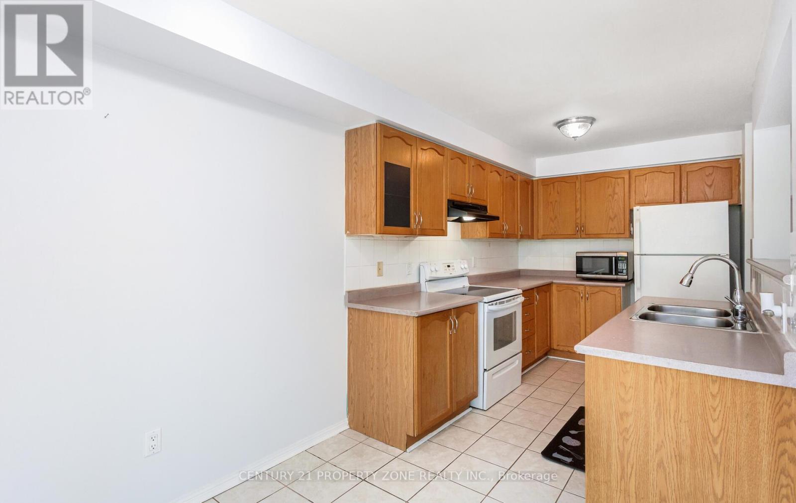 39 - 2 Clay Brick Court, Brampton (Brampton North), Ontario  L6V 4M7 - Photo 15 - W12325552
