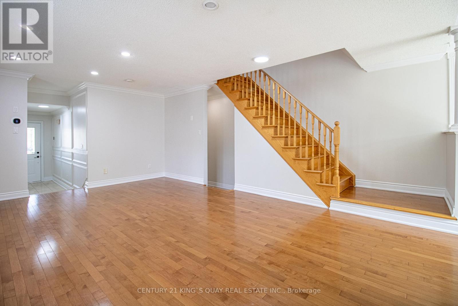 1100 Houston Drive, Milton (Cl Clarke), Ontario  L9T 6E8 - Photo 11 - W12325564