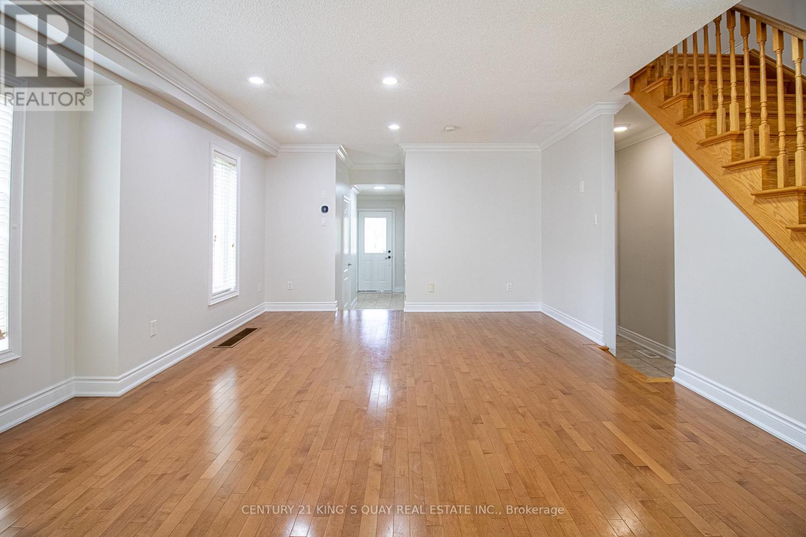 1100 Houston Drive, Milton (Cl Clarke), Ontario  L9T 6E8 - Photo 12 - W12325564