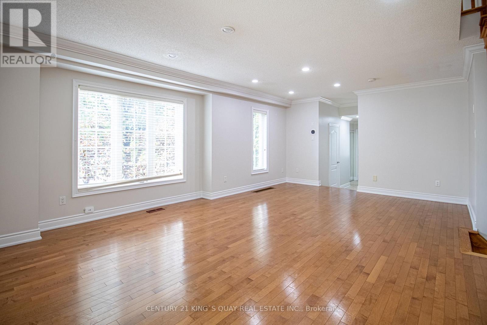 1100 Houston Drive, Milton (Cl Clarke), Ontario  L9T 6E8 - Photo 13 - W12325564