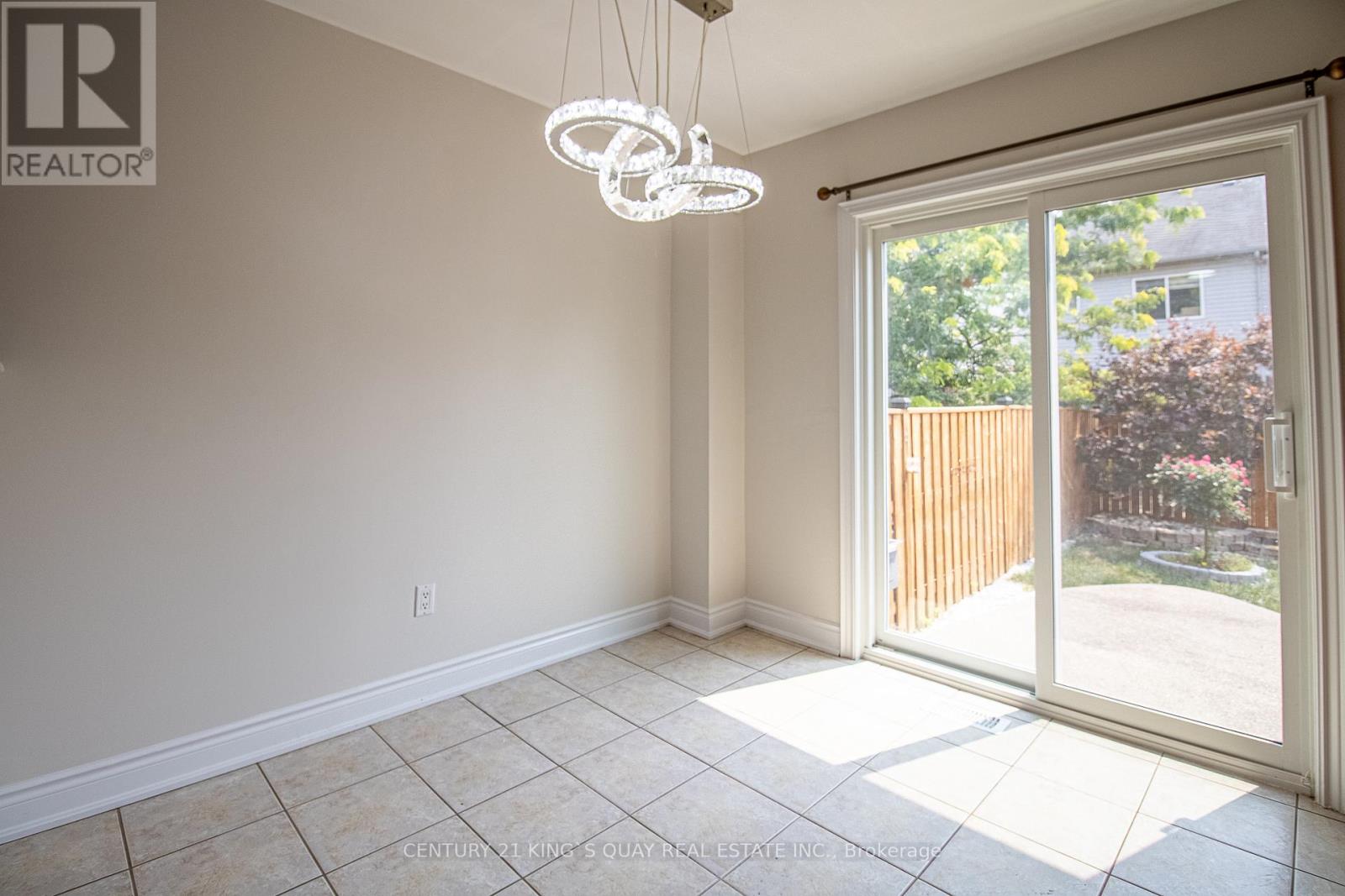 1100 Houston Drive, Milton (Cl Clarke), Ontario  L9T 6E8 - Photo 14 - W12325564