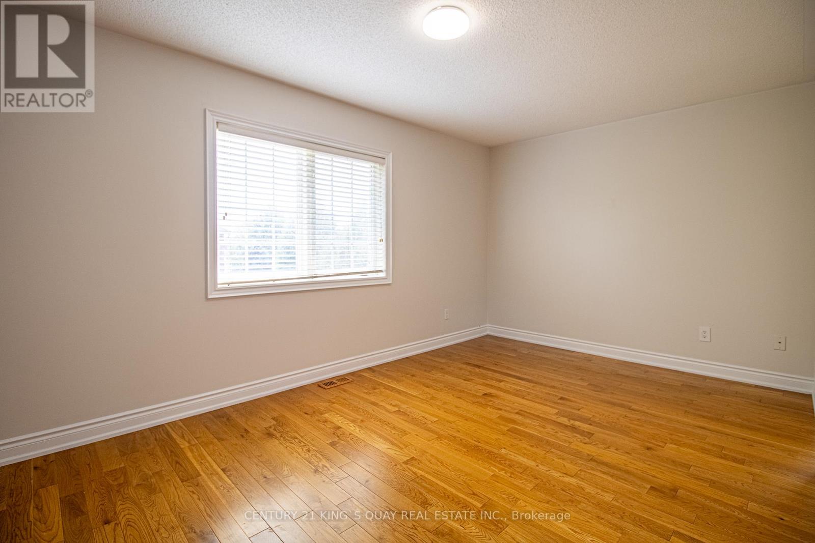 1100 Houston Drive, Milton (Cl Clarke), Ontario  L9T 6E8 - Photo 25 - W12325564