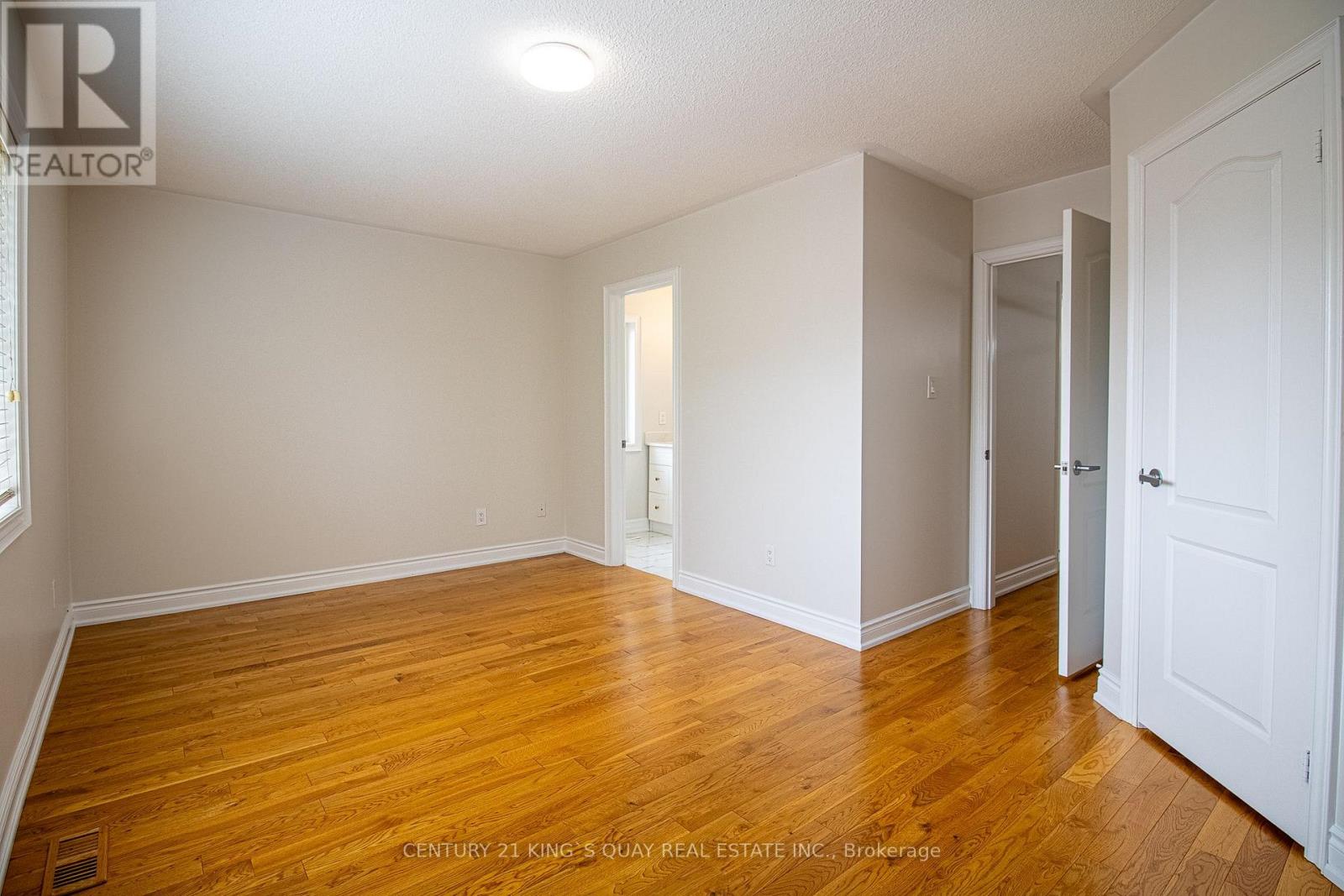 1100 Houston Drive, Milton (Cl Clarke), Ontario  L9T 6E8 - Photo 27 - W12325564