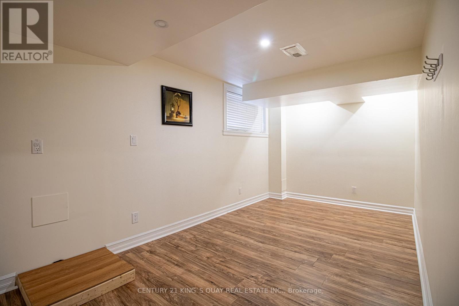 1100 Houston Drive, Milton (Cl Clarke), Ontario  L9T 6E8 - Photo 39 - W12325564