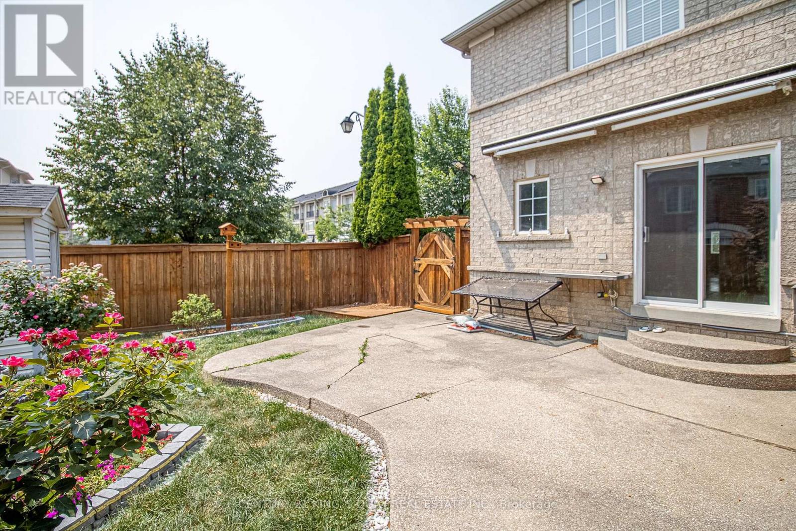 1100 Houston Drive, Milton (Cl Clarke), Ontario  L9T 6E8 - Photo 48 - W12325564