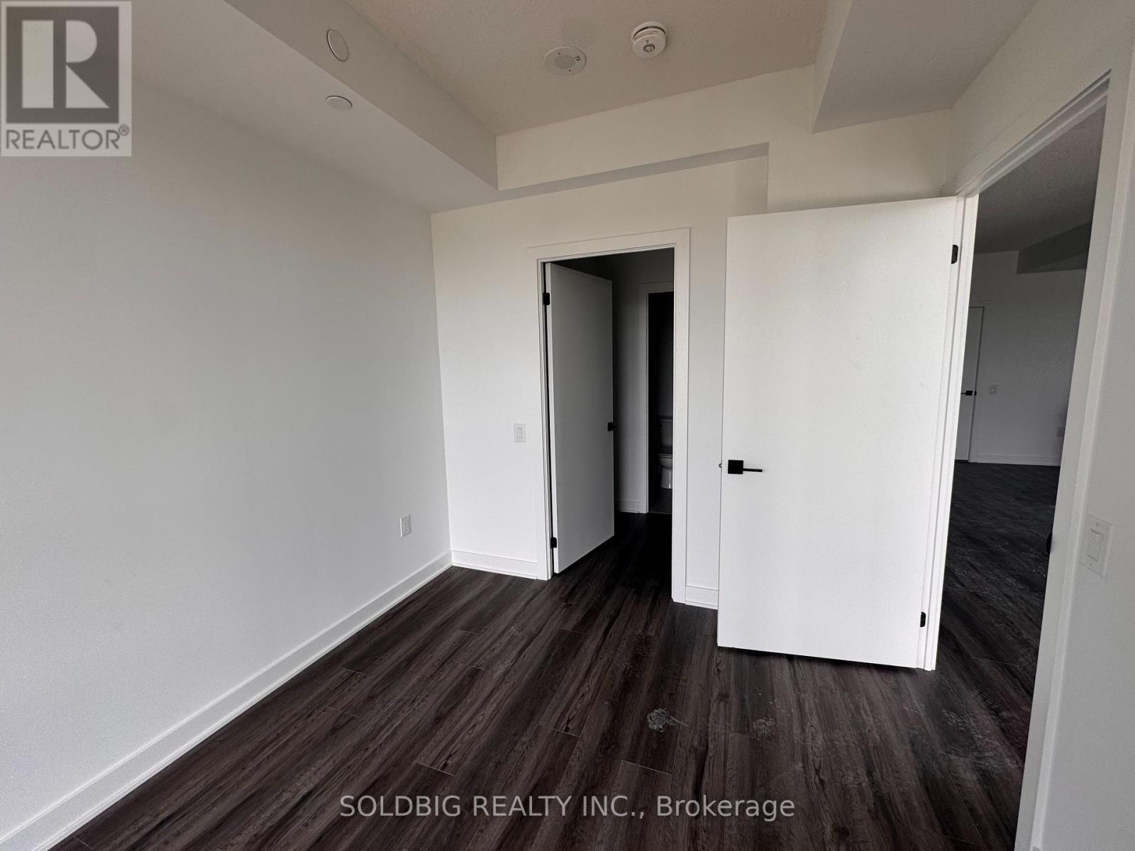 1117 - 2782 Barton Street E, Hamilton, Ontario  L8E 0L3 - Photo 17 - X12325620