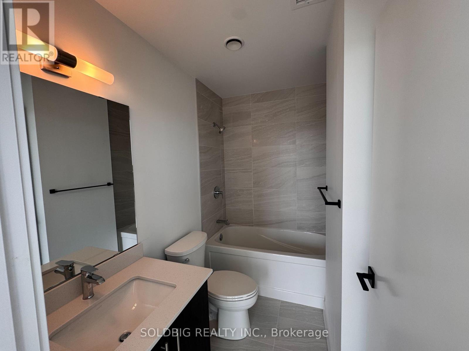 1117 - 2782 Barton Street E, Hamilton, Ontario  L8E 0L3 - Photo 29 - X12325620