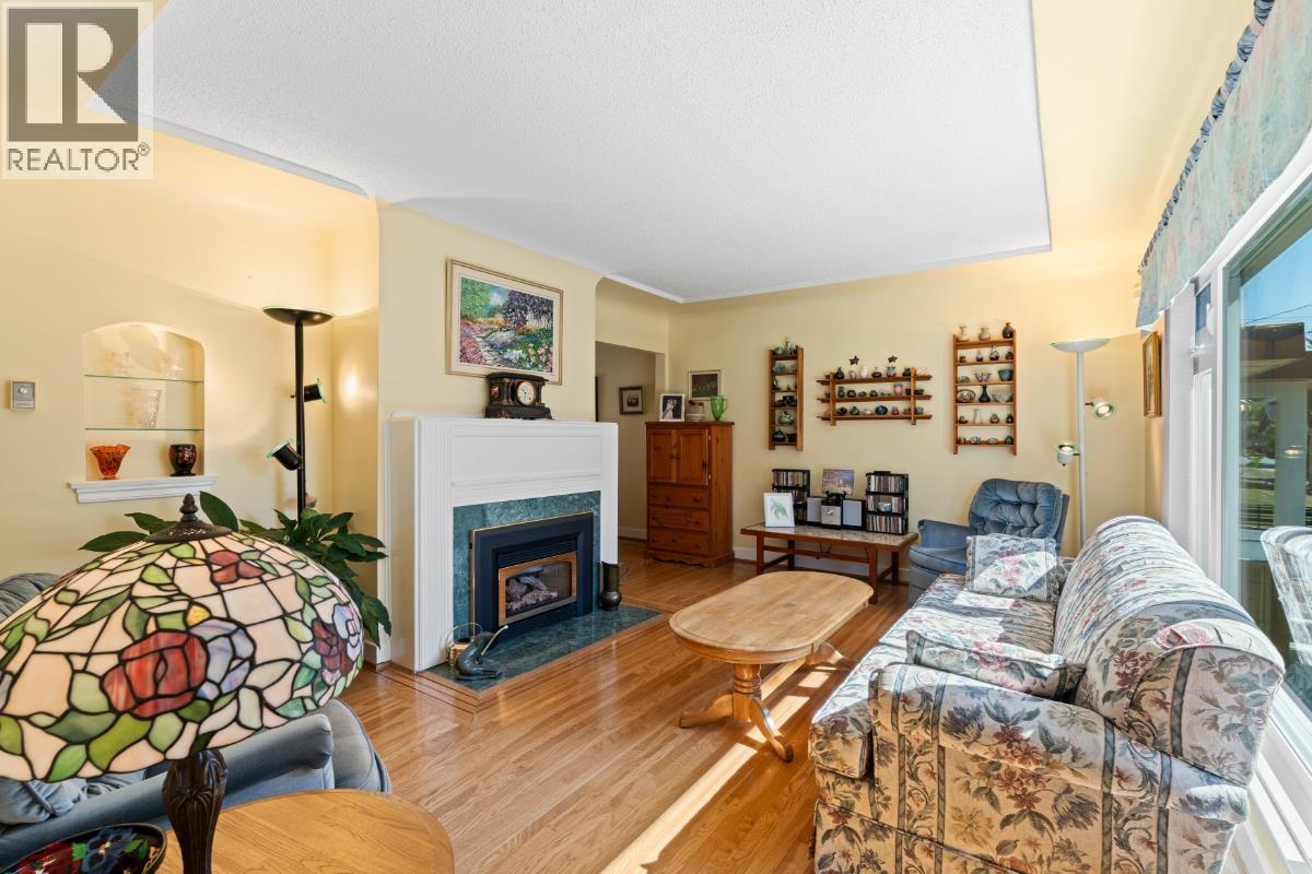 Property at 1415 LONDON STREET image 4
