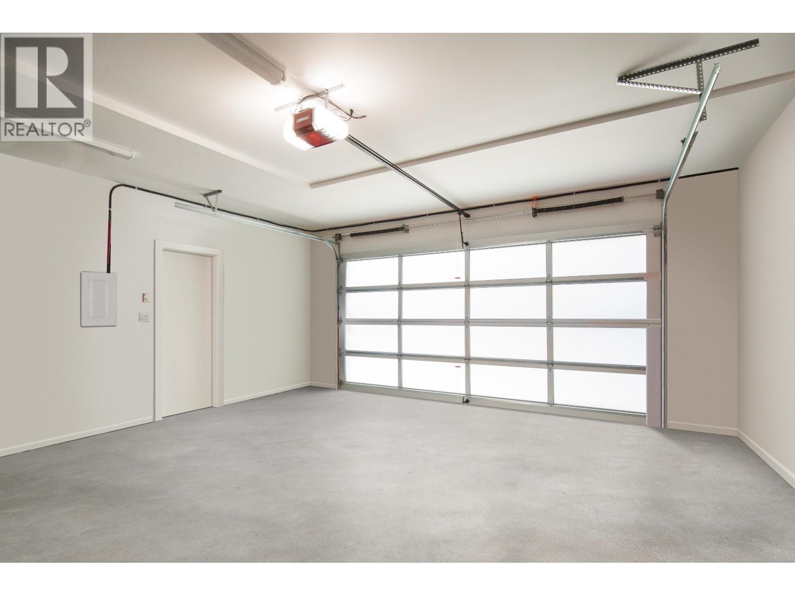 38555 Sky Pilot Drive, Squamish, British Columbia  V8B 0T6 - Photo 37 - R3033445