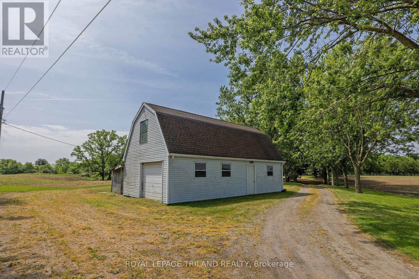 39339 Bush Line, St. Thomas, Ontario  N5P 3S9 - Photo 5 - X12230550