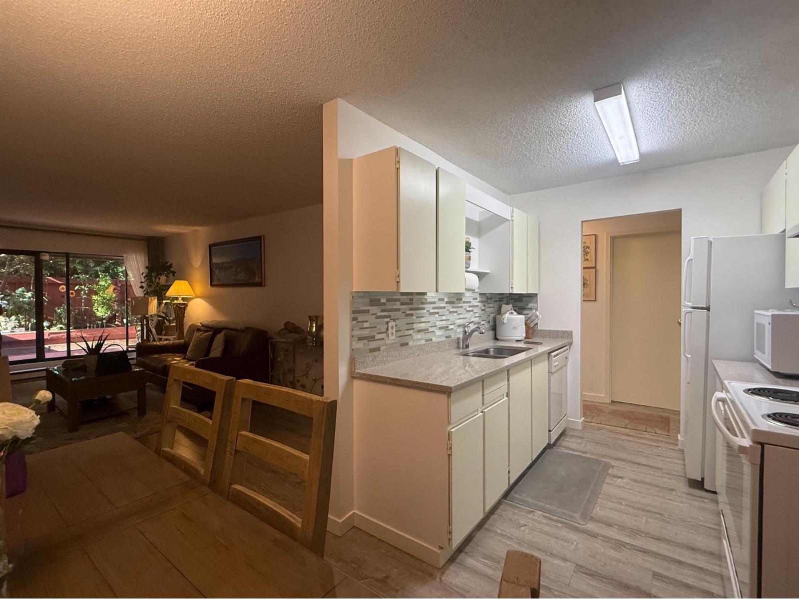 111 13507 96 Avenue, Surrey, British Columbia  V3V 7P3 - Photo 9 - R3033300