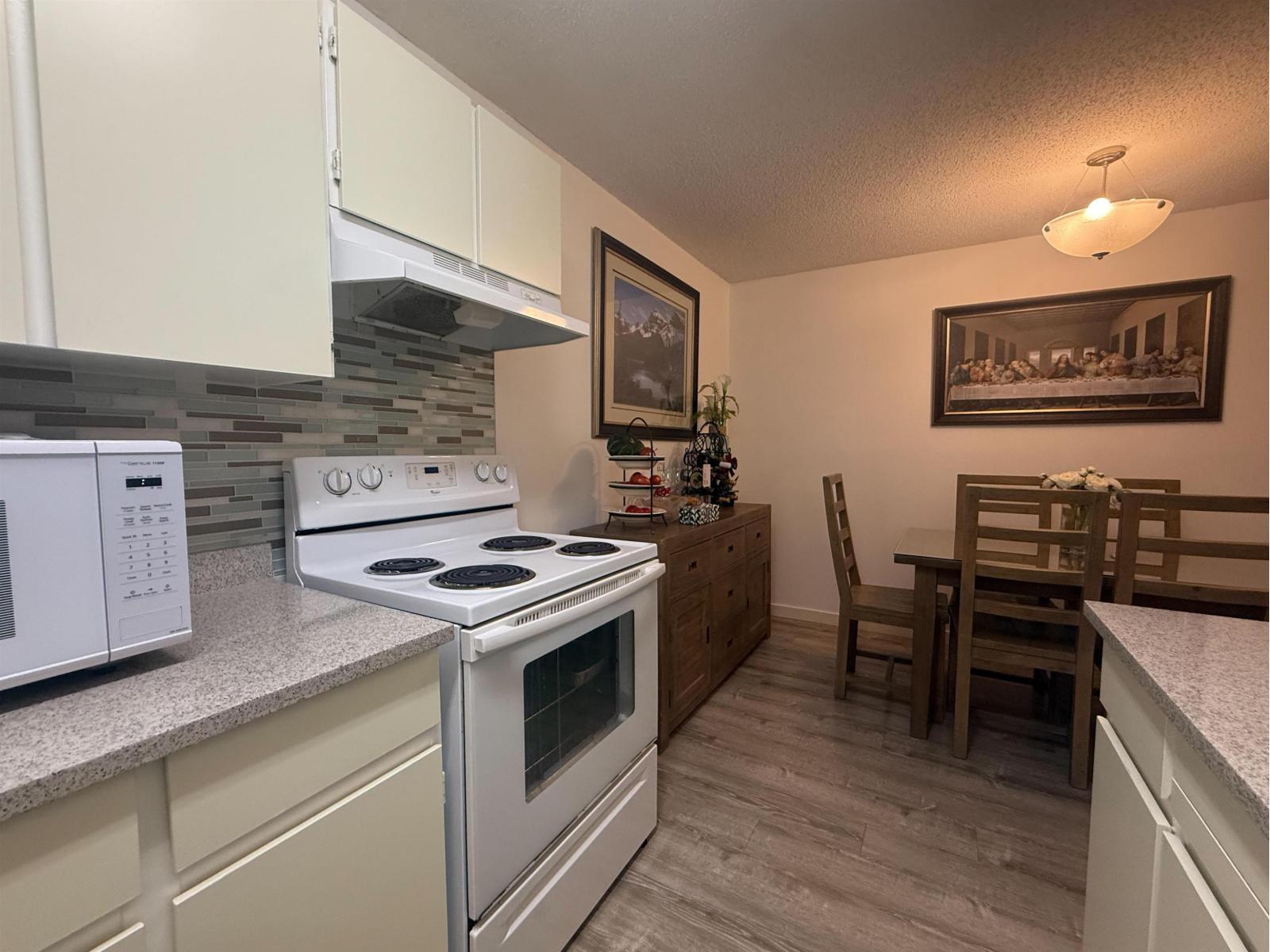 111 13507 96 Avenue, Surrey, British Columbia  V3V 7P3 - Photo 11 - R3033300