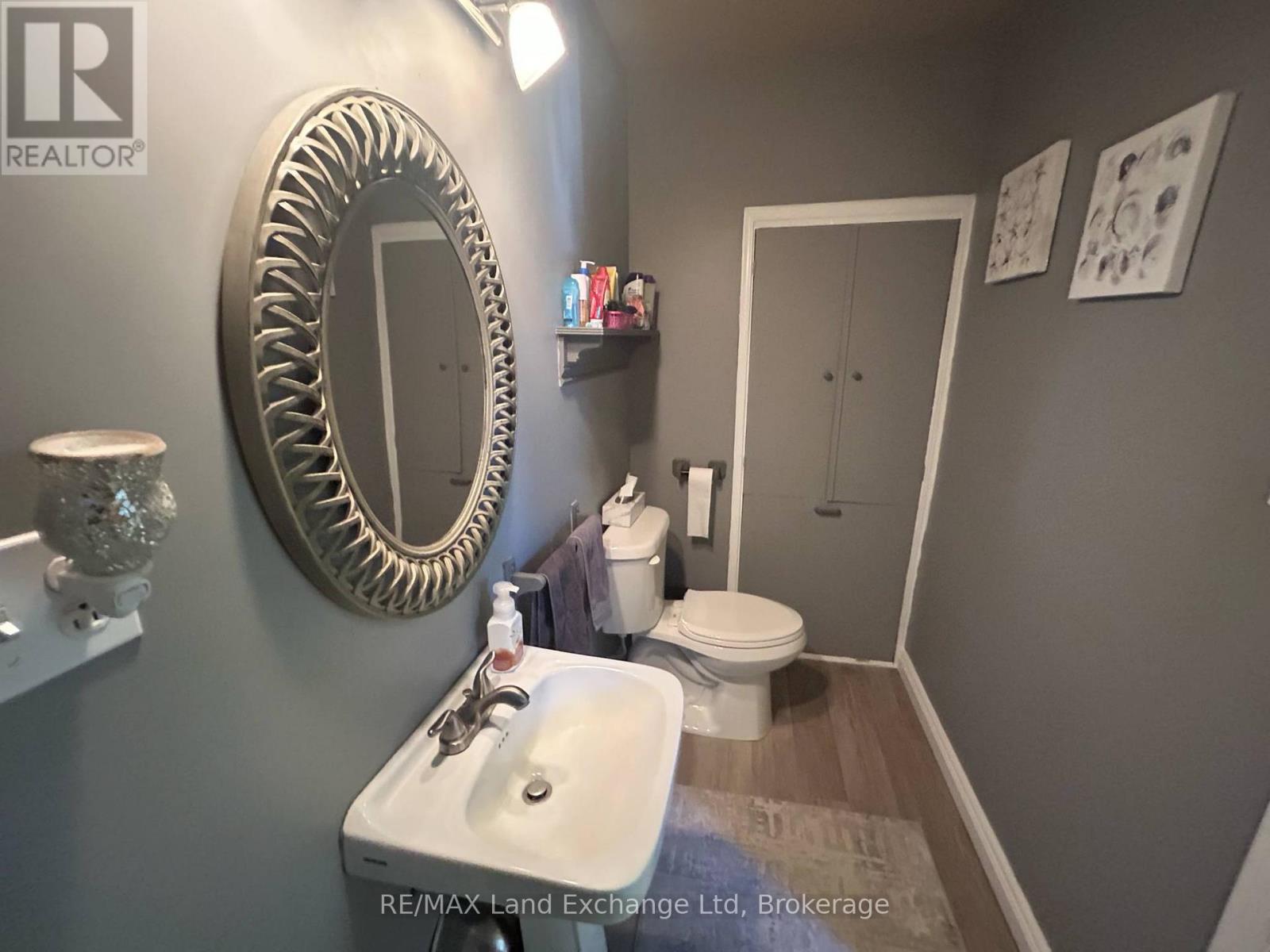 327 Frances Street, North Huron, Ontario  N0G 2W0 - Photo 22 - X12325765