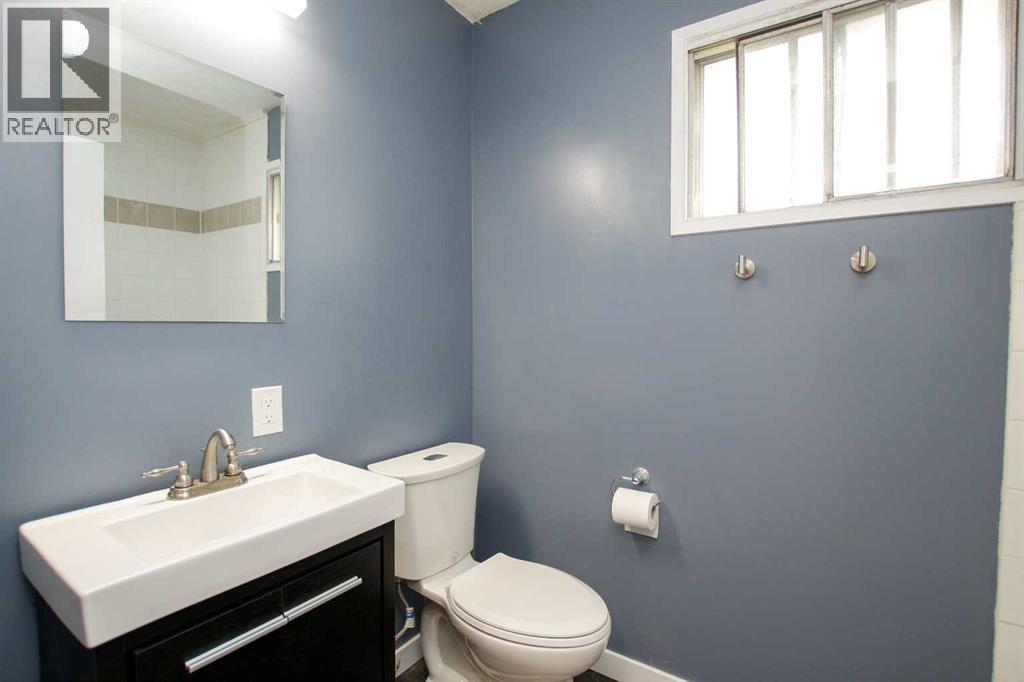 B3, 35 Nash Street, Red Deer, Alberta  T4P 1X9 - Photo 25 - A2244465