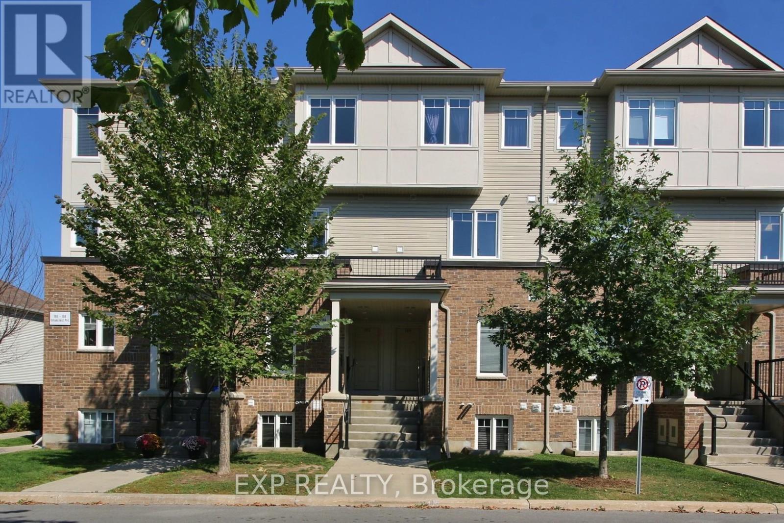 Property at 57 - 162 URBANCREST PRIVATE image 1