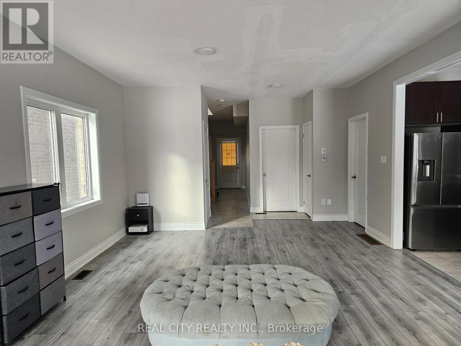 Property at 132 SUNSET WAY image 5