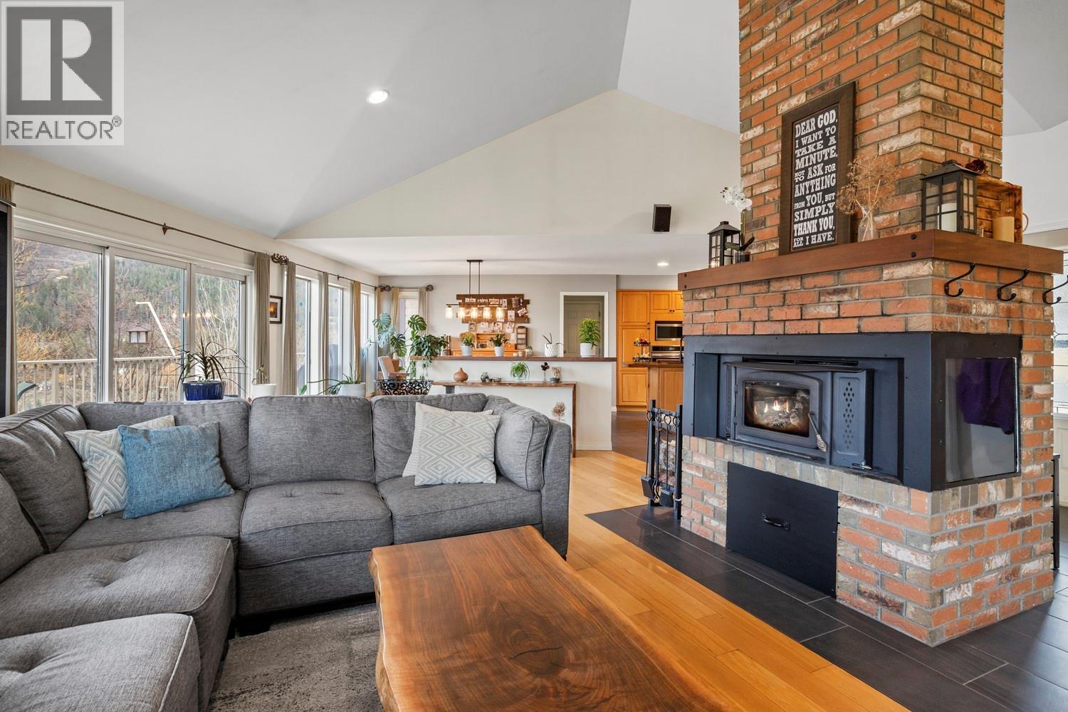 5253 Elsie Holmes Road, Wynndel, British Columbia  V0B 2N1 - Photo 18 - 10339791