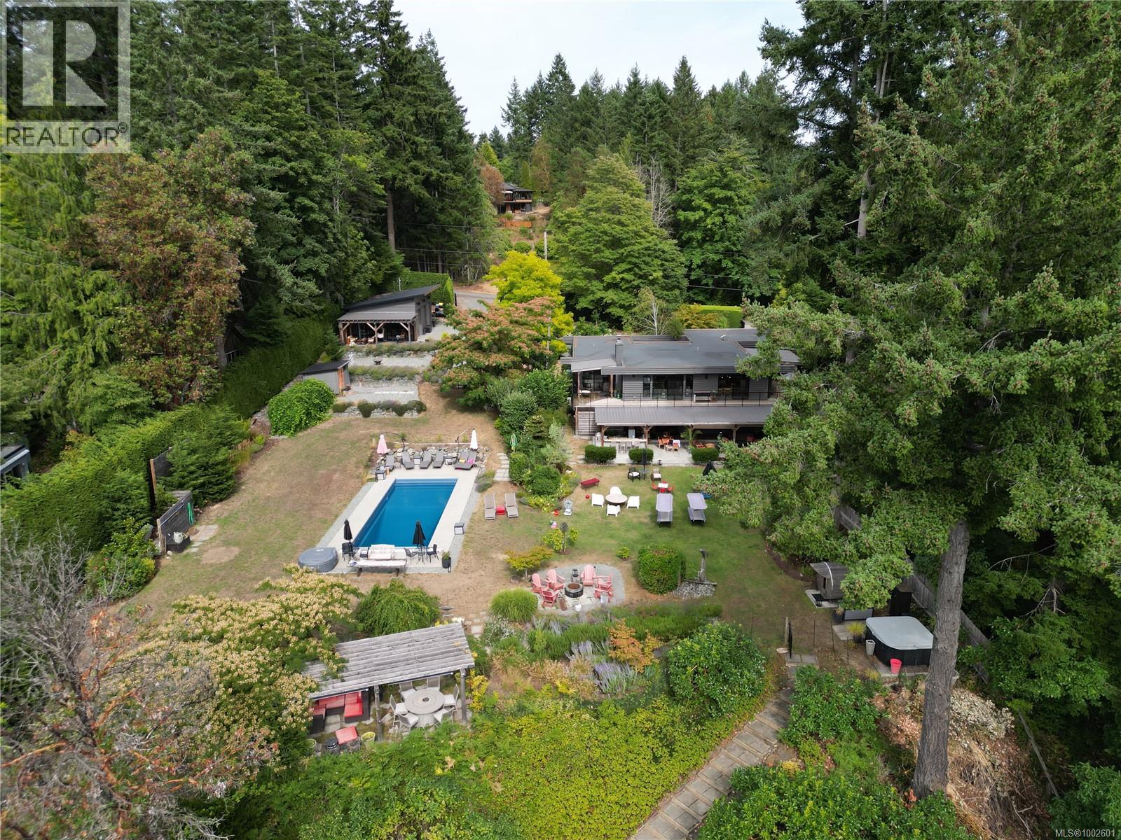 11890 Pilon Rd, Ladysmith, British Columbia