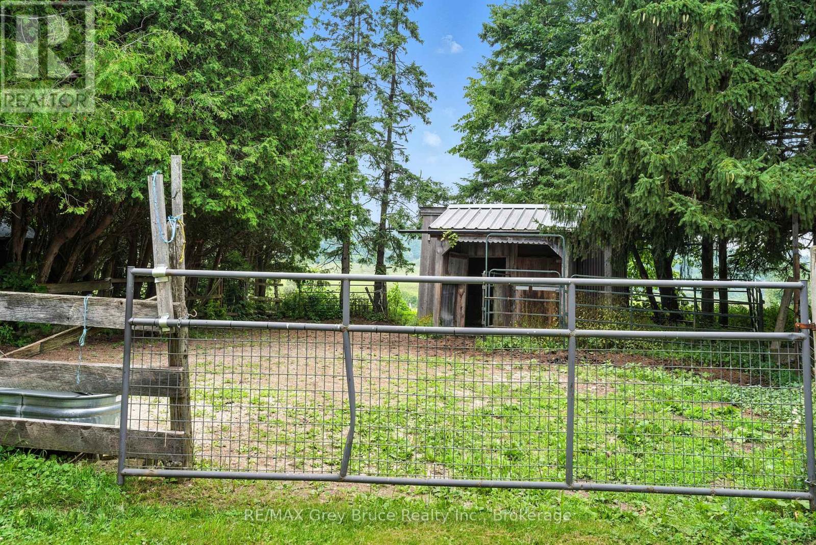 217590 3 Concession, Georgian Bluffs, Ontario  N4K 5N6 - Photo 16 - X12323392