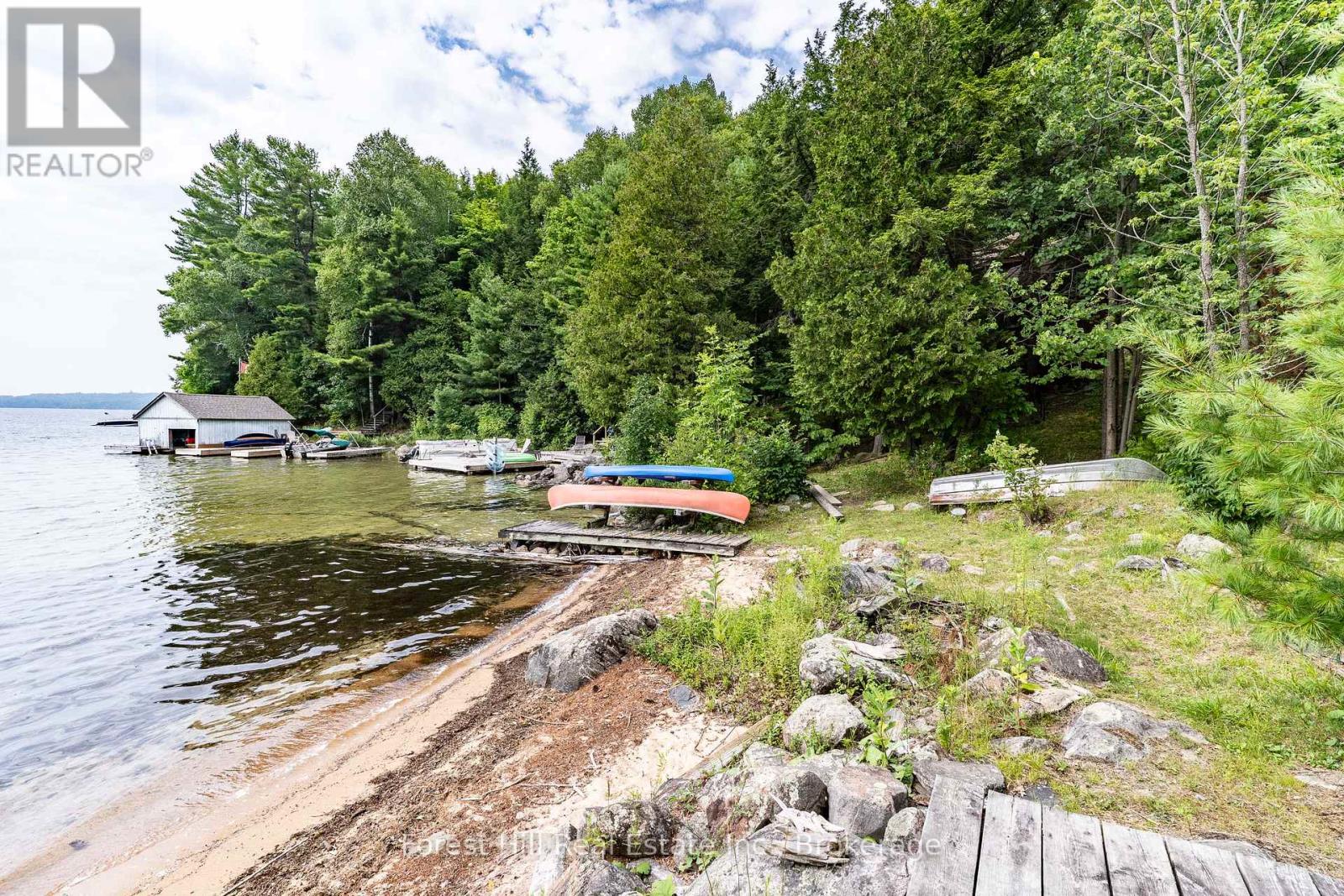 554 & 558 W/a Skeleton Lake, Huntsville, Ontario  P0B 1M0 - Photo 27 - X12325797