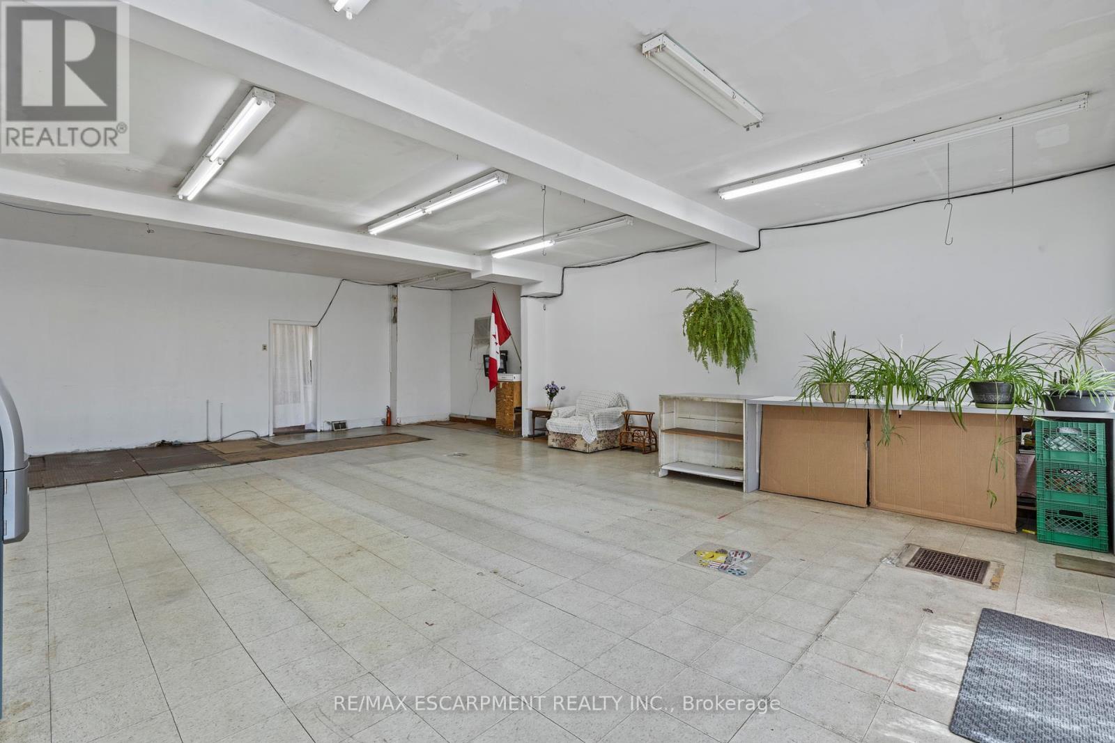 125 Tolton Avenue, Hamilton, Ontario  L8H 5N9 - Photo 11 - X12325629