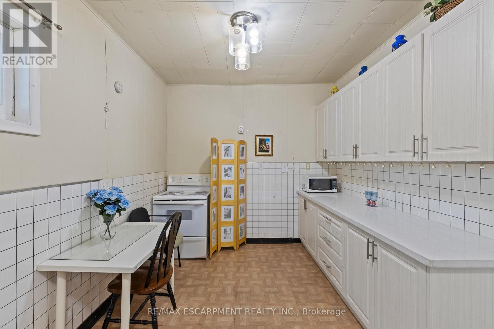 125 Tolton Avenue, Hamilton, Ontario  L8H 5N9 - Photo 15 - X12325629