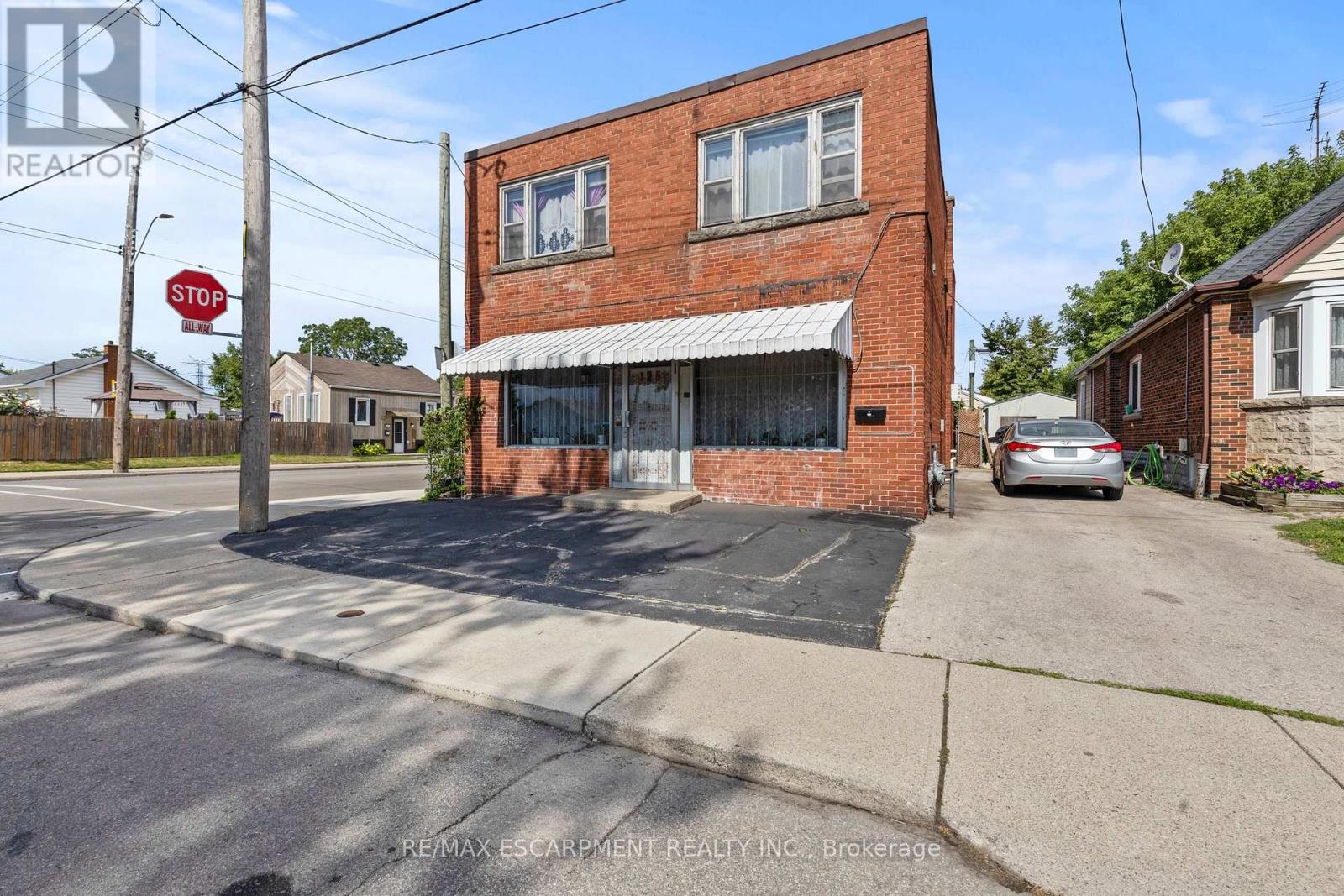 125 Tolton Avenue, Hamilton, Ontario  L8H 5N9 - Photo 4 - X12325629