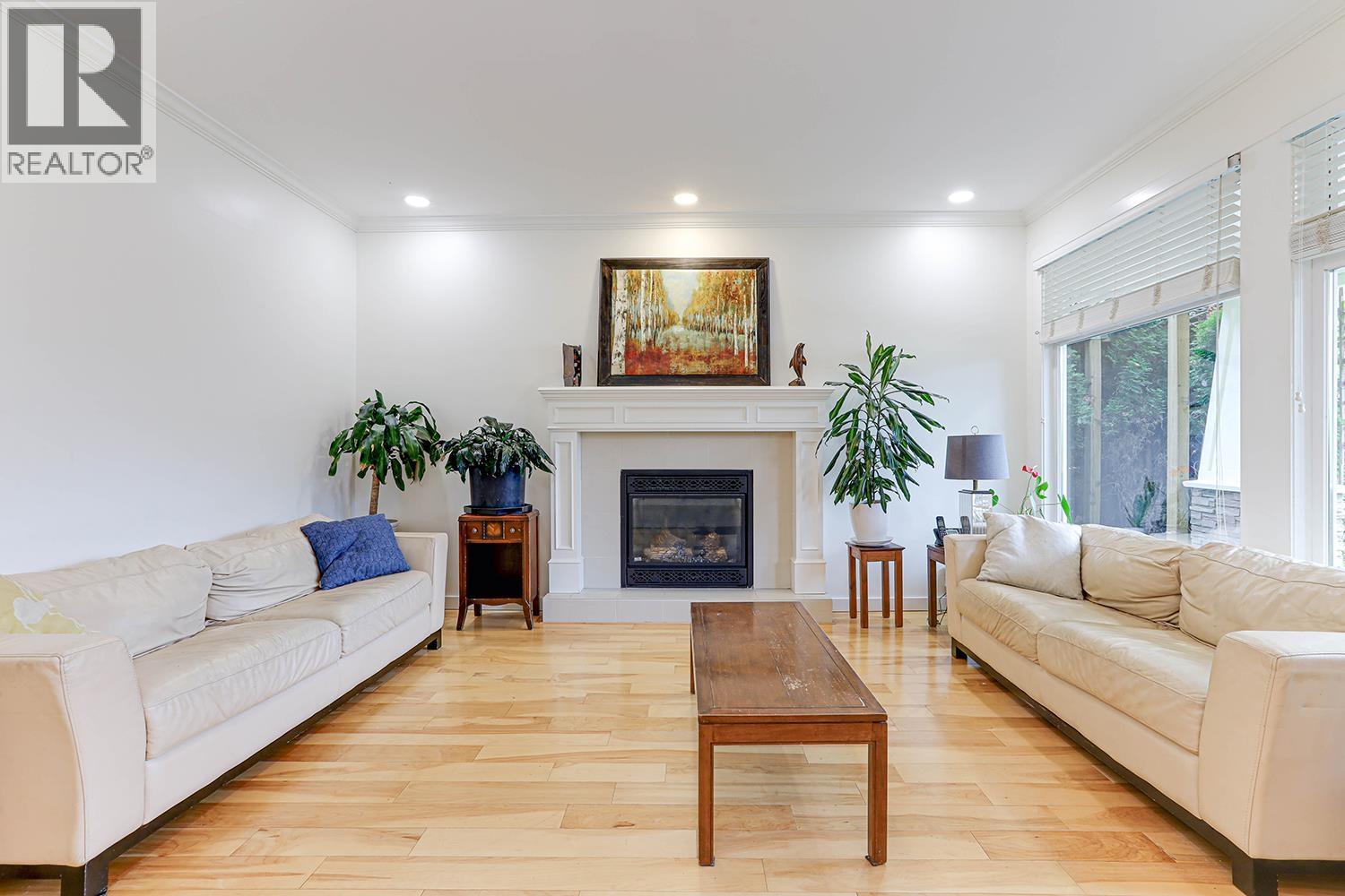 Property at 5171 45 AVENUE image 5