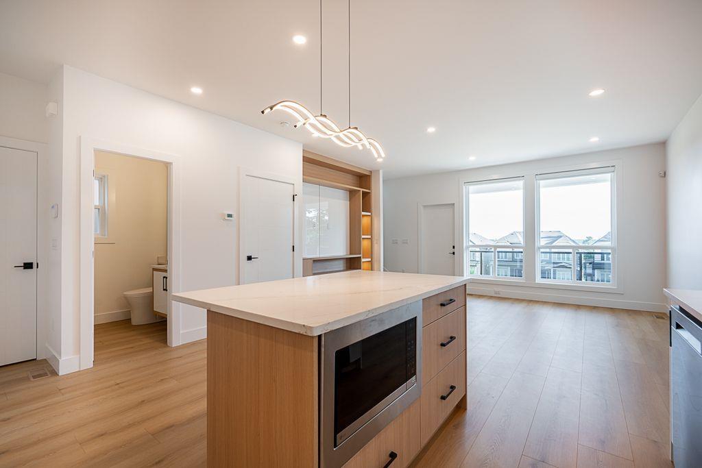 Property at 101 16693 16 AVENUE image 4