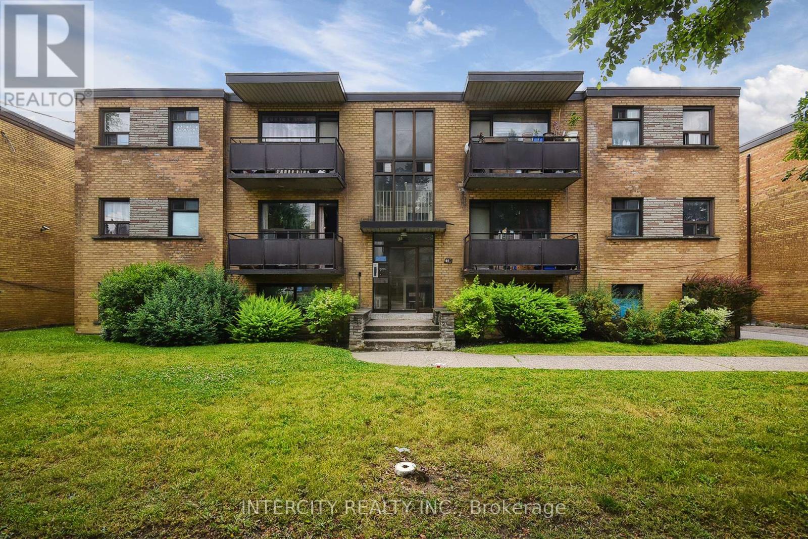 415 Wilson Avenue, Toronto (Clanton Park), Ontario  M3H 1T4 - Photo 1 - C12325691