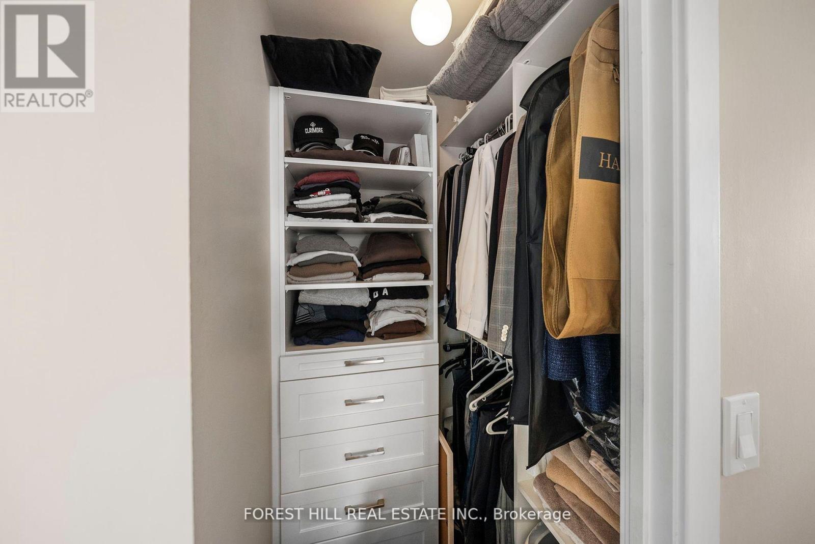 1907 - 501 St Clair Avenue W, Toronto, Ontario M5P 0A2 - Photo 18 - C12325828