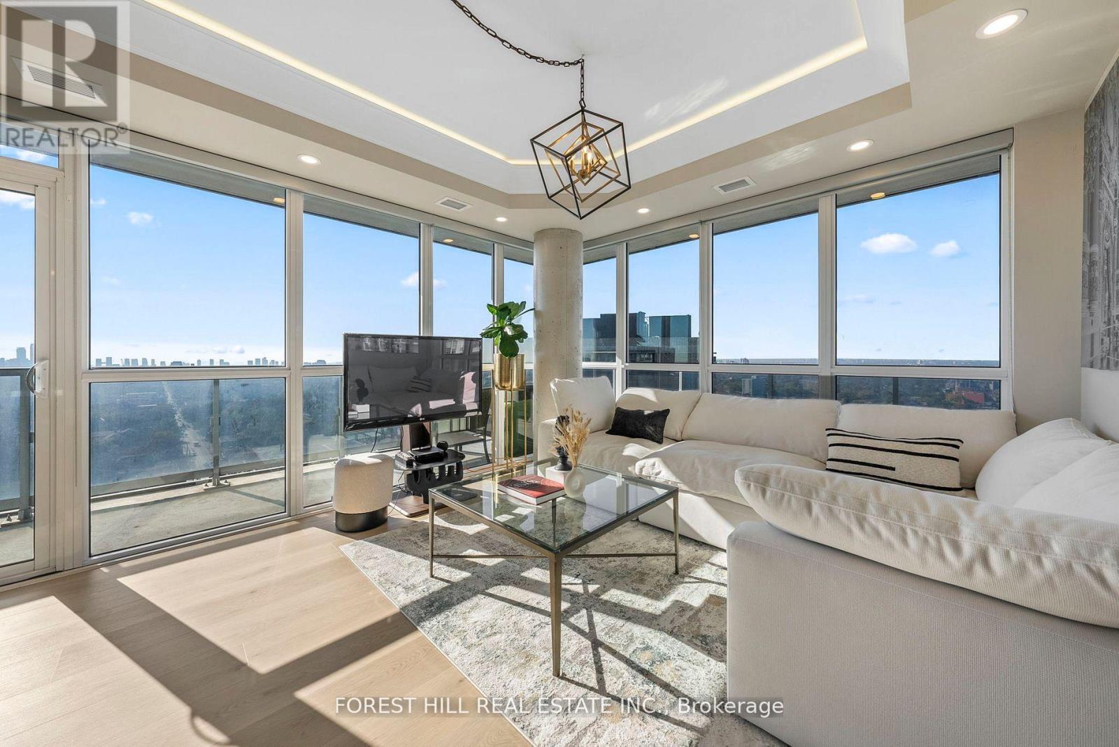 1907 - 501 St Clair Avenue W, Toronto, Ontario M5P 0A2 - Photo 4 - C12325828