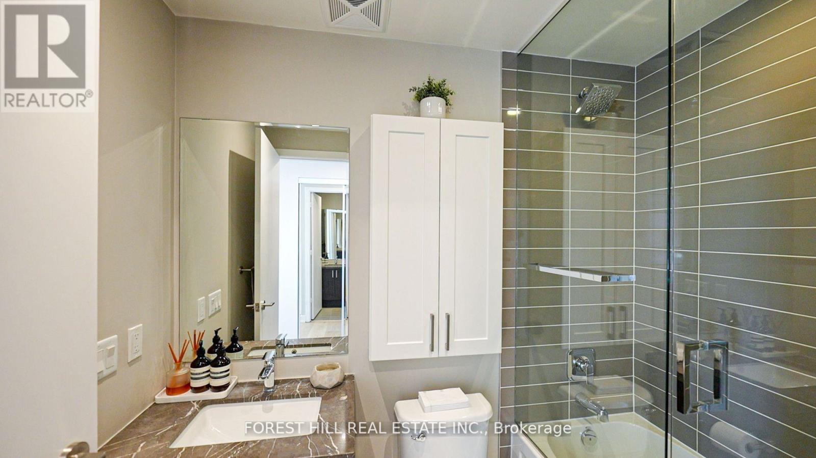 1907 - 501 St Clair Avenue W, Toronto, Ontario M5P 0A2 - Photo 9 - C12325828