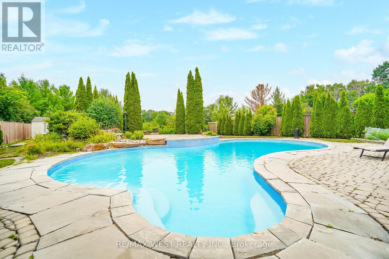 28 Bridgend Court S, Vaughan, Ontario  L4L 3L3 - Photo 27 - N12325722