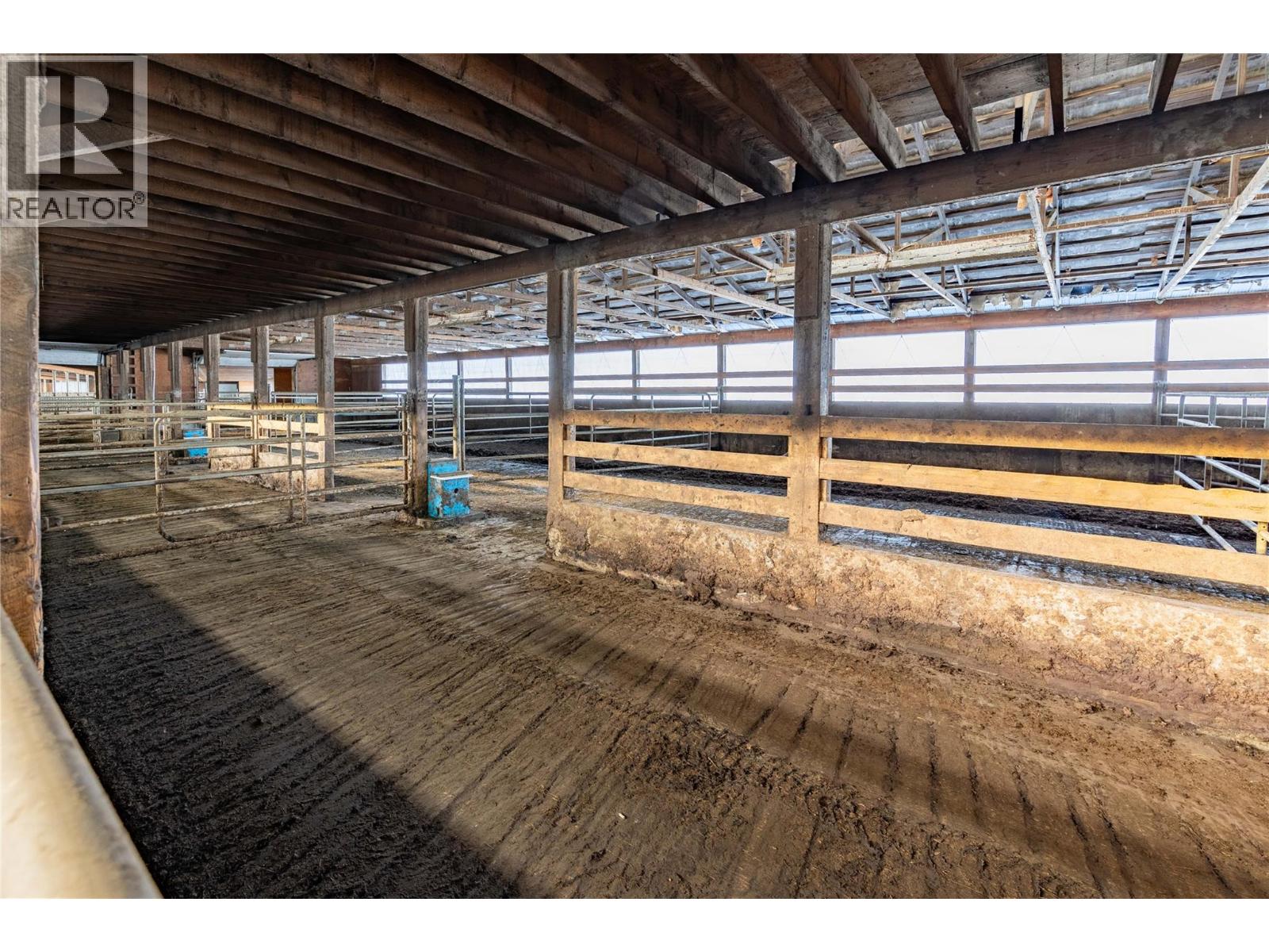 266 Mallory Road, Enderby, British Columbia  V4Y 4H9 - Photo 10 - 10332976