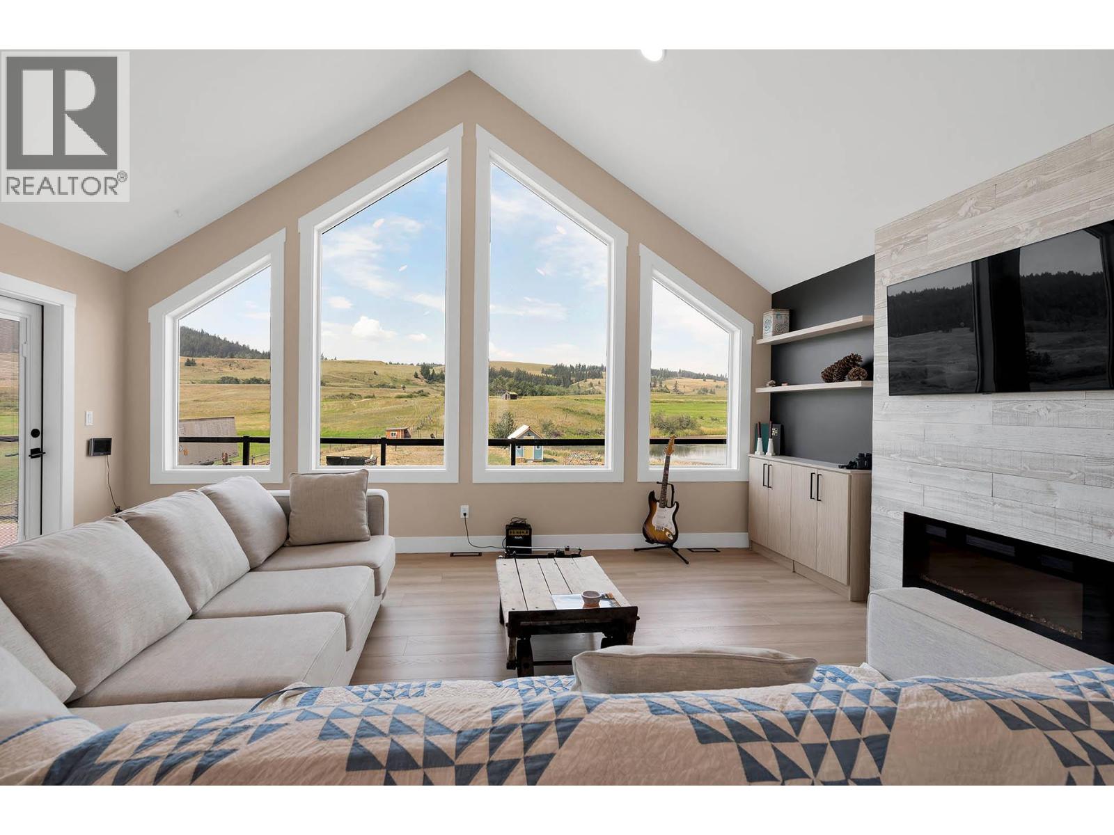 3797 PRINCETON KAMLOOPS Highway Kamloops Photo 19