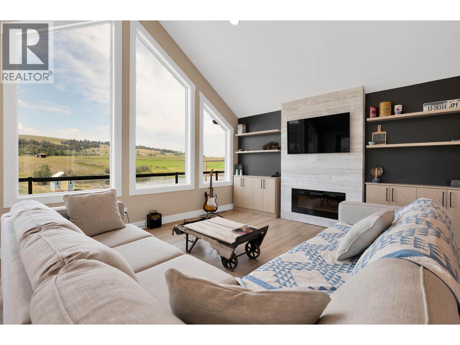 3797 PRINCETON KAMLOOPS Highway Kamloops Photo 20
