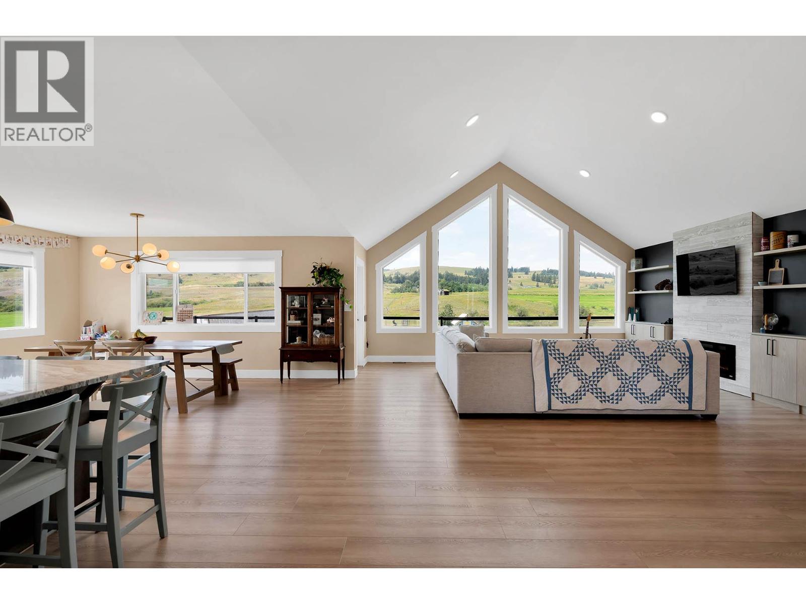 3797 PRINCETON KAMLOOPS Highway Kamloops Photo 10