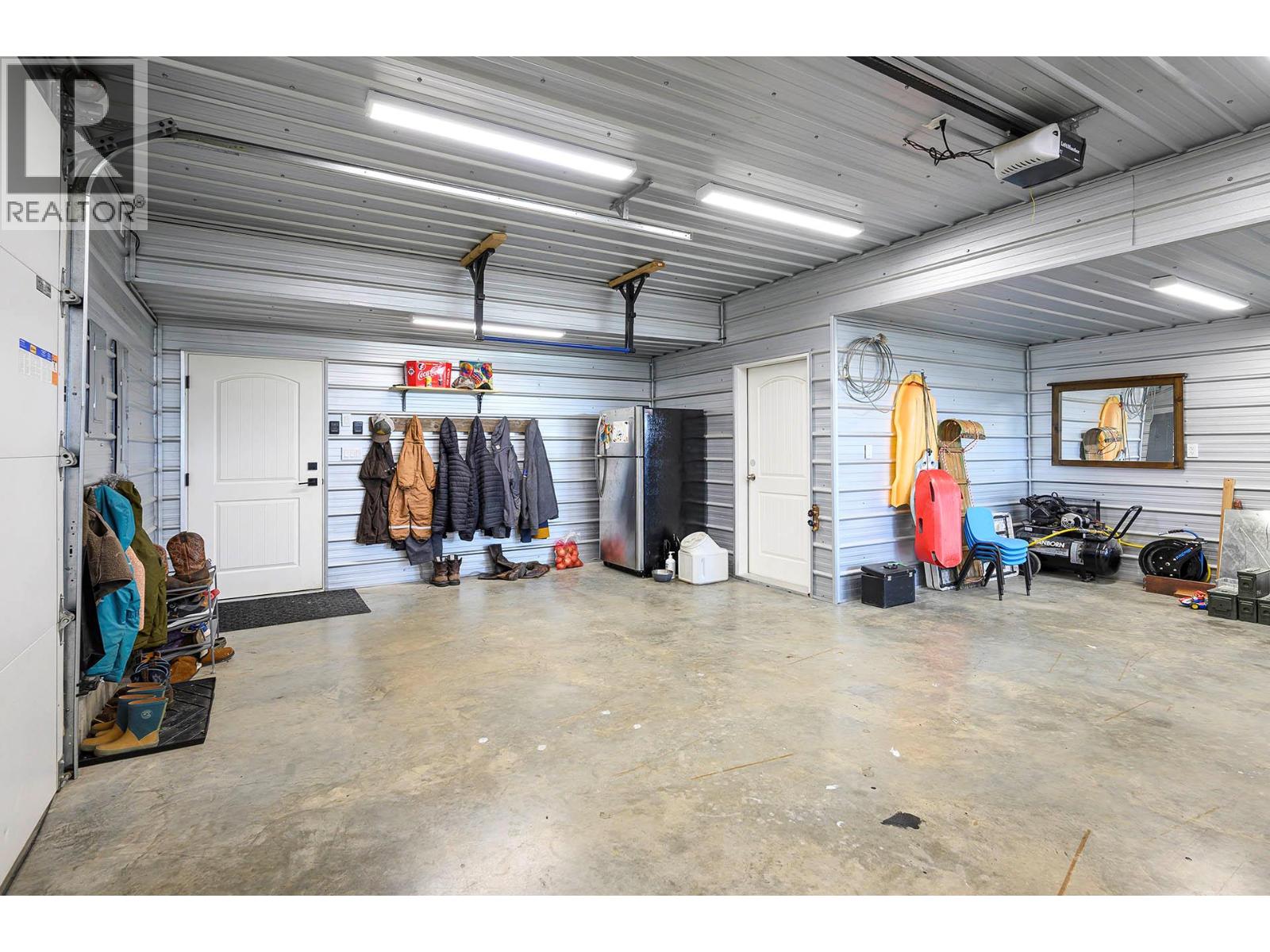 3797 PRINCETON KAMLOOPS Highway Kamloops Photo 45