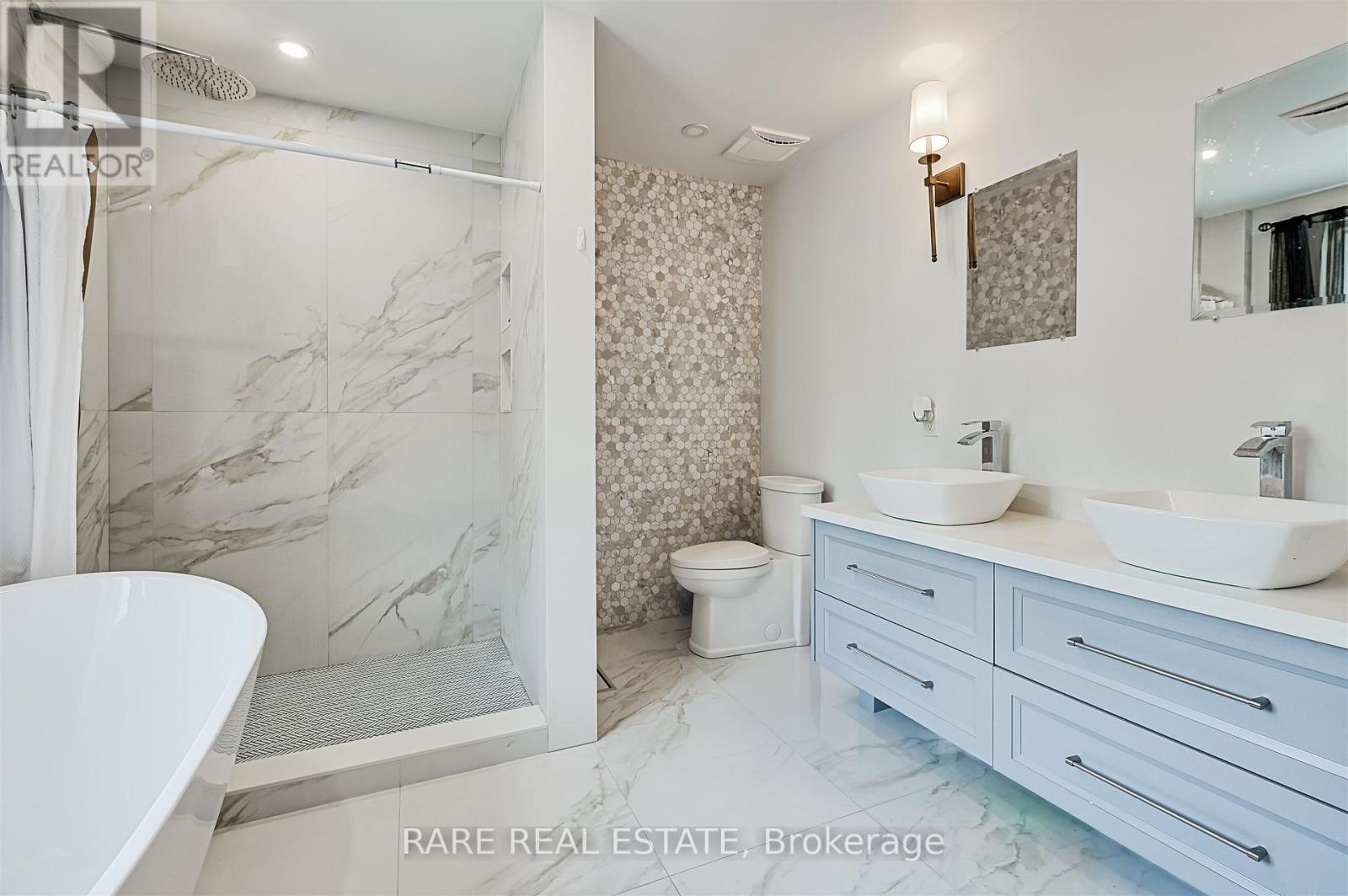 32 Bradfield Avenue W, Toronto, Ontario  M8Z 2A3 - Photo 21 - W12325802