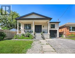 32 BRADFIELD AVENUE W