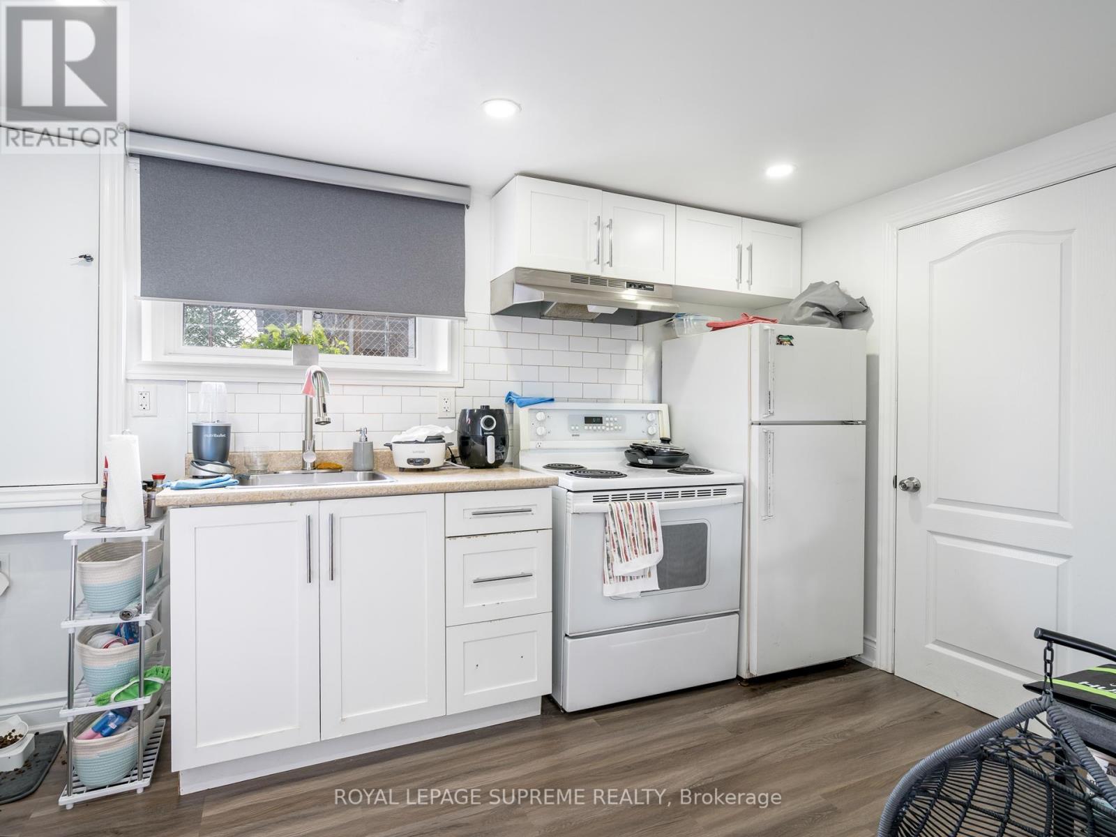 40 Cartwright Avenue, Toronto, Ontario  M6A 1T9 - Photo 41 - W12325809