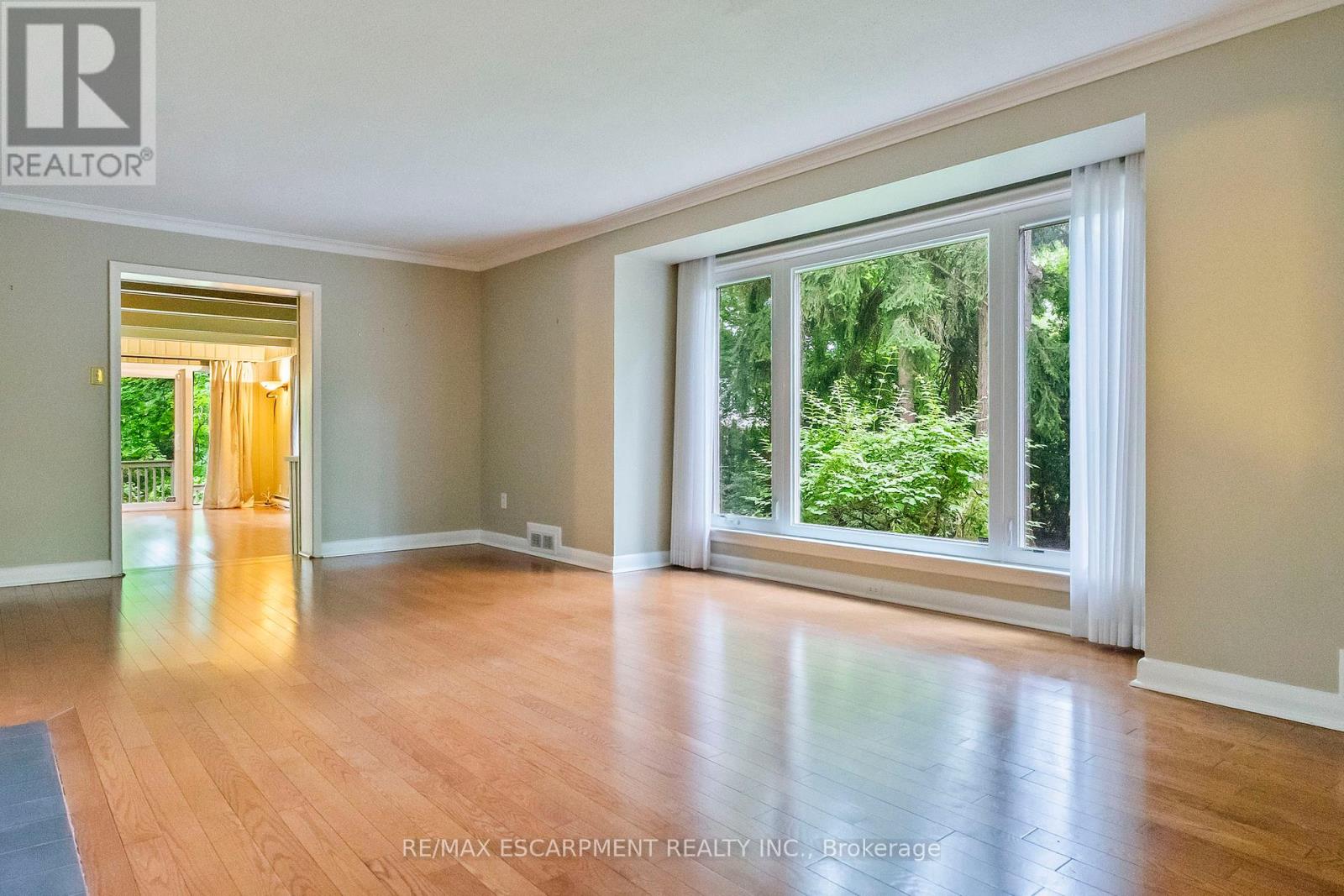 Property at 330 POPLAR DRIVE image 4