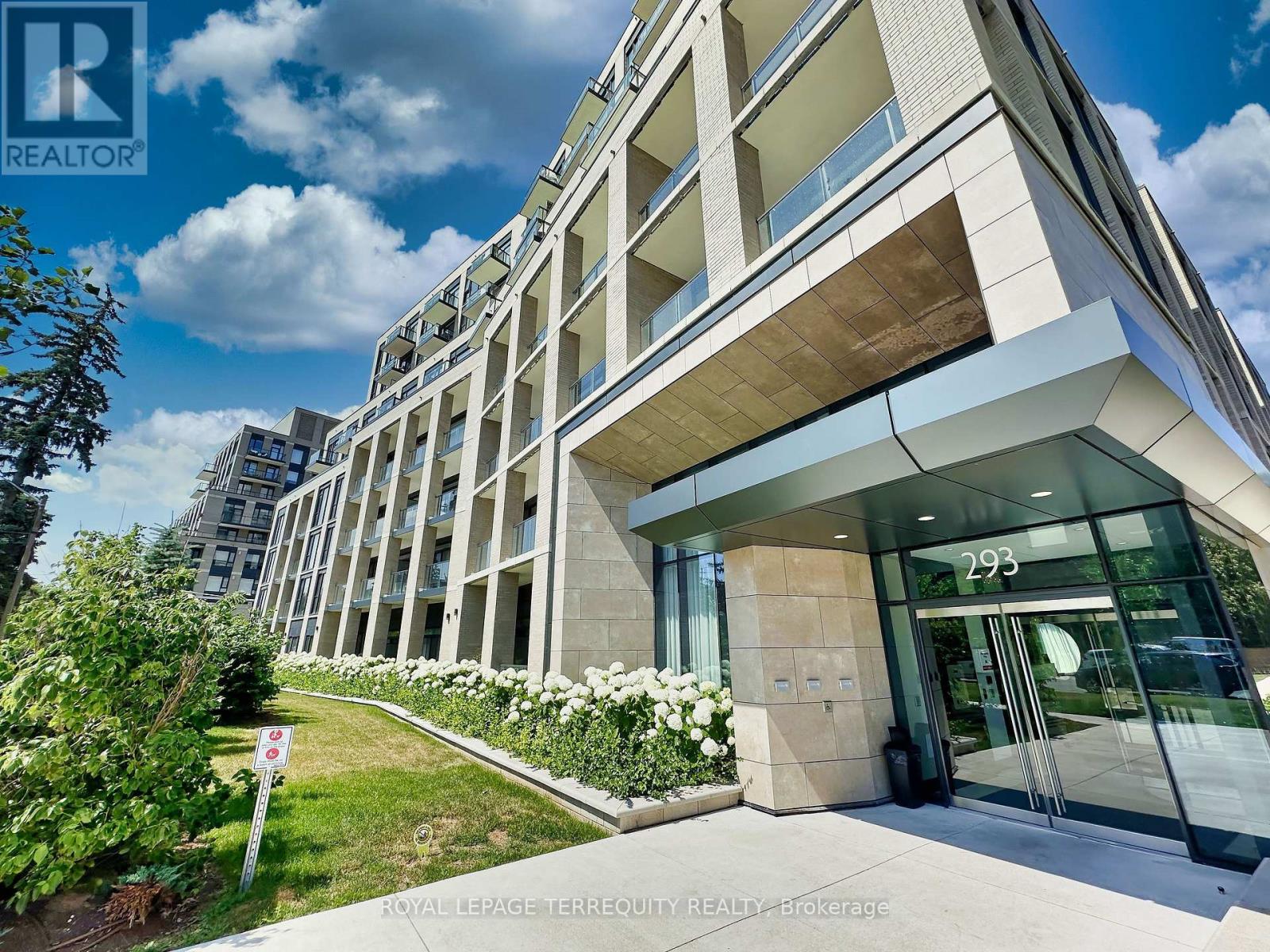 615 - 293 THE KINGSWAY, Toronto, Ontario