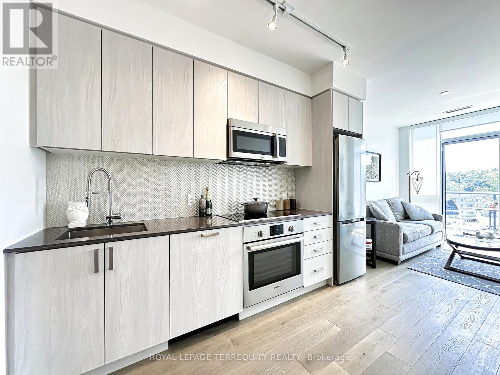615 - 293 The Kingsway, Toronto, Ontario  M9A 0E8 - Photo 17 - W12325848